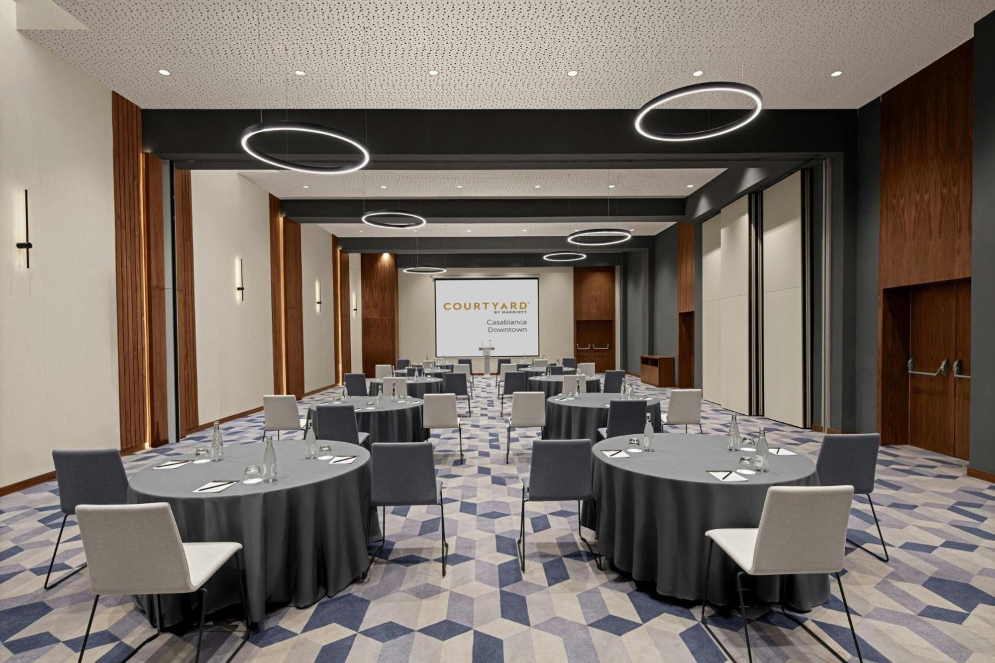 酒店 Courtyard By Marriott Downtown 卡萨布兰卡