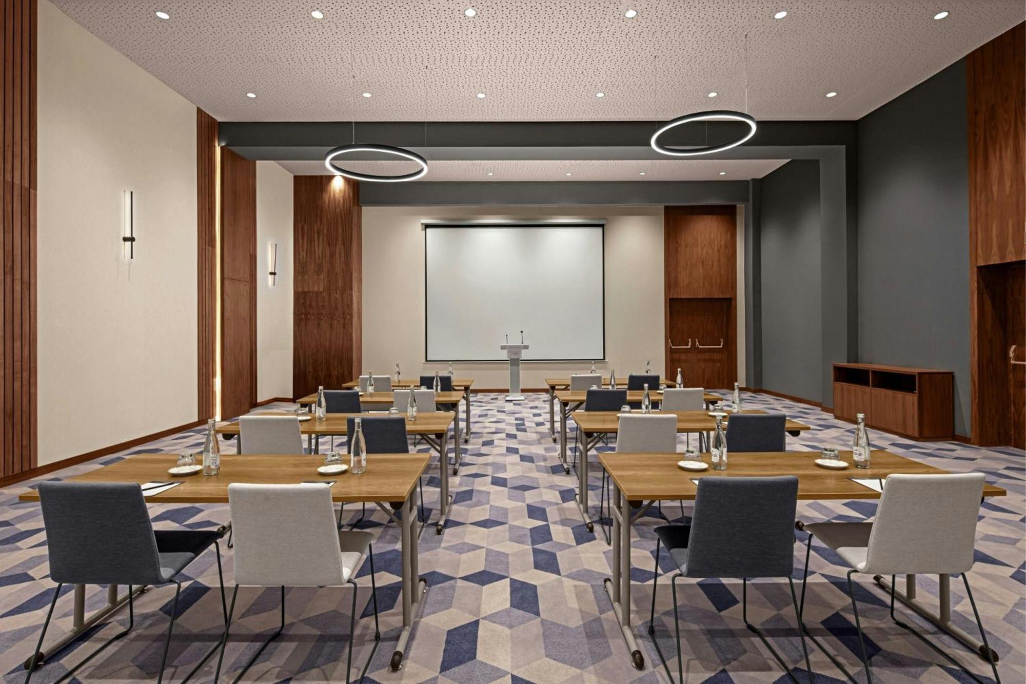 Courtyard By Marriott Downtown 卡萨布兰卡